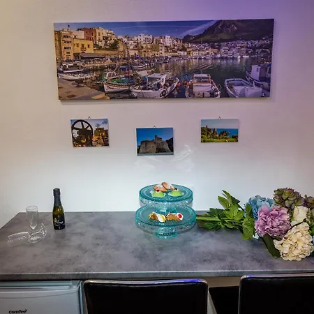 Stella Mary Di Marco Apartment *